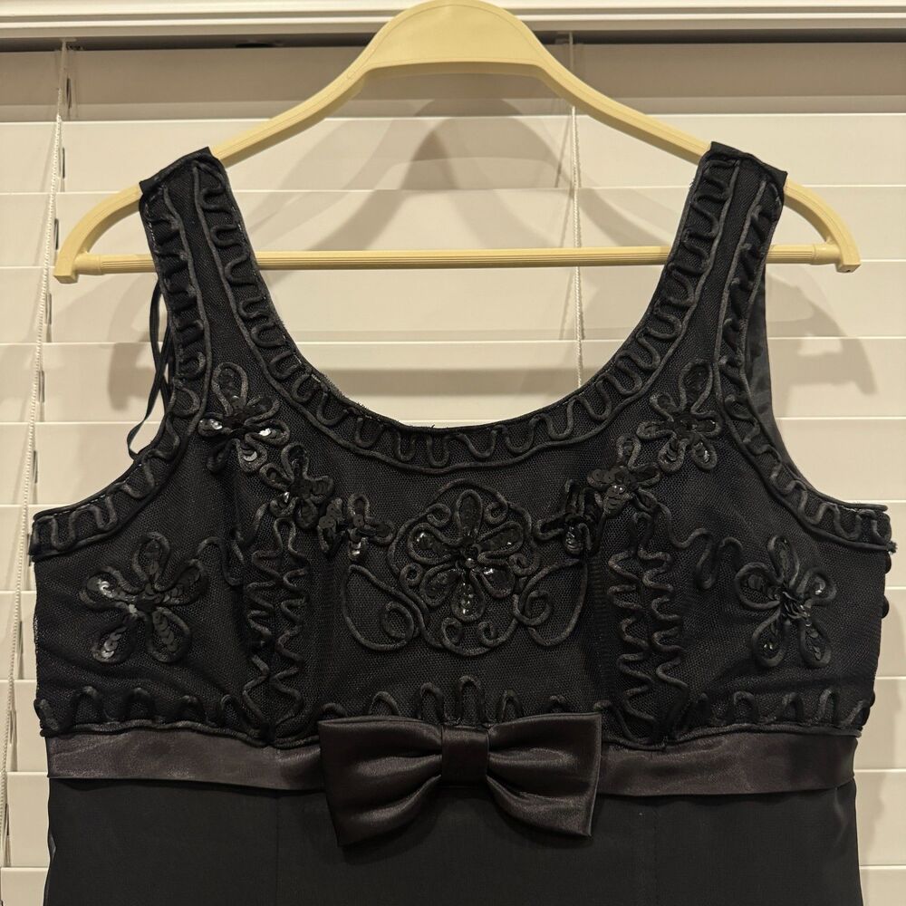 Black  formal long dress, De Laru by Linda Bernell
